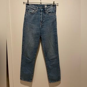 H&M jeans straight line